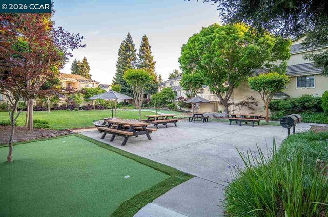 3045 Fostoria Cir, Danville, CA 94526