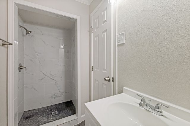 9237 Rosecliff Drive, Dallas, TX 75217