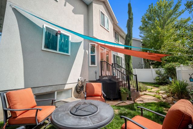 9092 S ENCHANTED OAK LN, Sandy, UT 84094