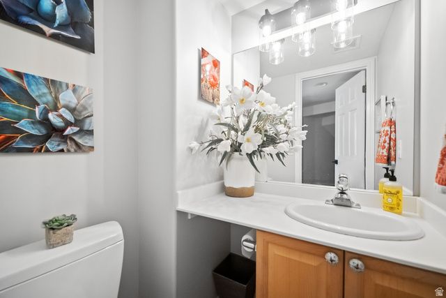 9092 S ENCHANTED OAK LN, Sandy, UT 84094