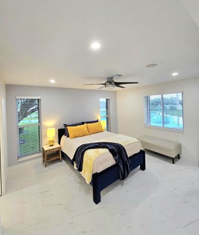 1631 NW 18th Avenue 201, Delray Beach, FL 33445