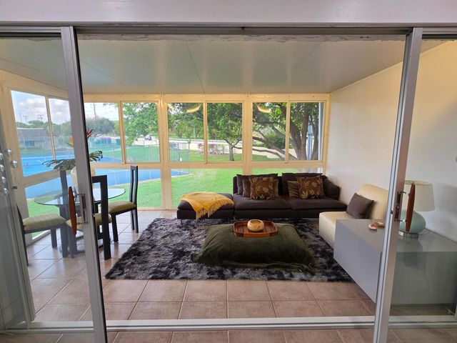 1631 NW 18th Avenue 201, Delray Beach, FL 33445