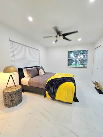 1631 NW 18th Avenue 201, Delray Beach, FL 33445