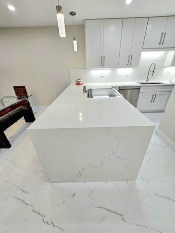 1631 NW 18th Avenue 201, Delray Beach, FL 33445