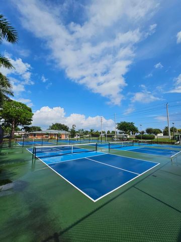 1631 NW 18th Avenue 201, Delray Beach, FL 33445