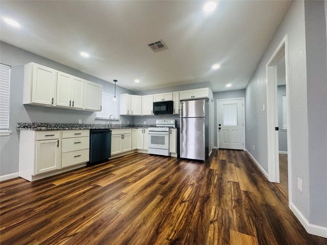 3602 Latimer Street, Bellmead, TX 76705