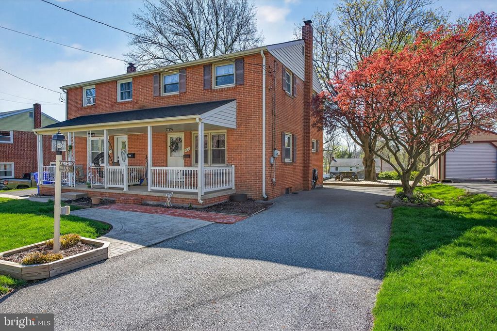 168 NEW ST, Millersville, PA 17551