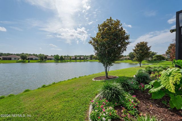 23 ARENA LAKE Circle, Palm Coast, FL 32137