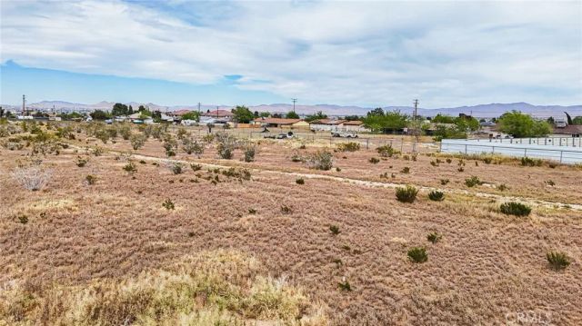 11695 Hesperia, Hesperia, CA 92345