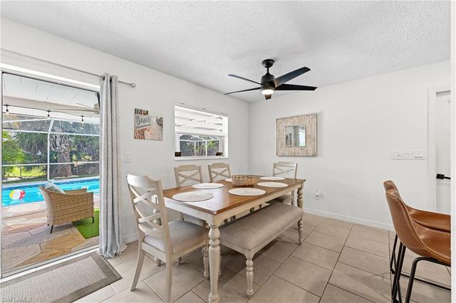 660 111th AVE N, Naples, FL 34108