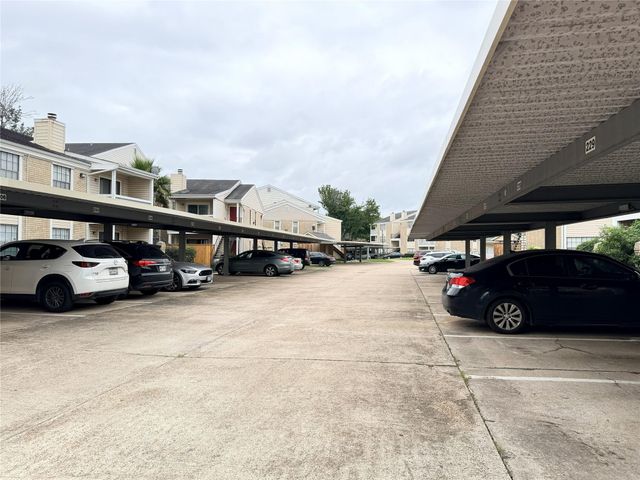 2750 Holly Hall Street 1007, Houston, TX 77054
