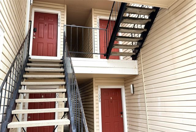 2750 Holly Hall Street 1007, Houston, TX 77054