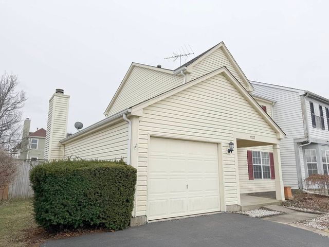 1127 Ashbrook Drive, Mundelein, IL 60060