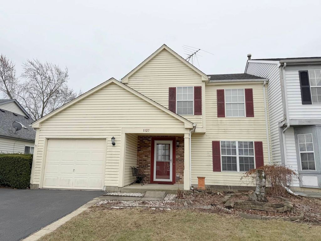 1127 Ashbrook Drive, Mundelein, IL 60060