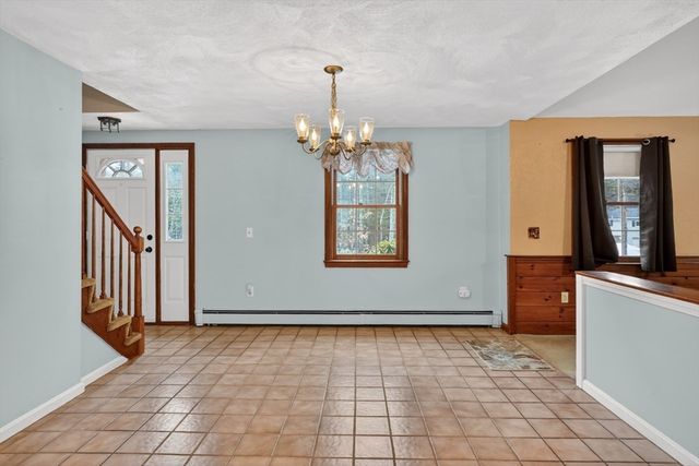 79 Taylor Rd, Stow, MA 01775