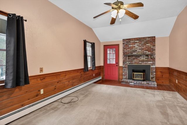 79 Taylor Rd, Stow, MA 01775