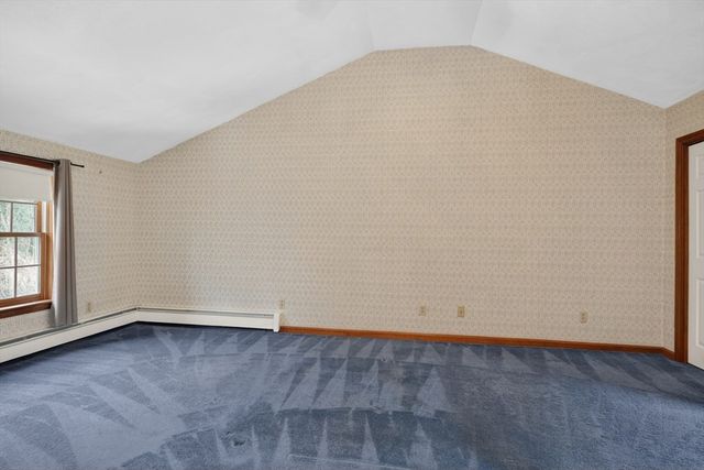 79 Taylor Rd, Stow, MA 01775