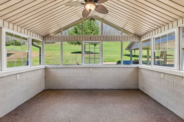 5005 Campbellsville Pike, Culleoka, TN 38451