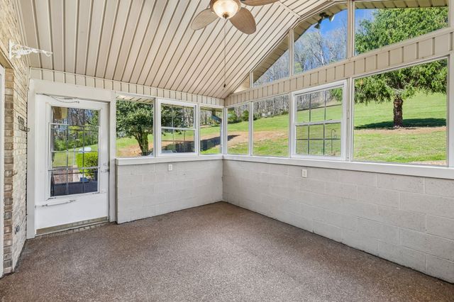 5005 Campbellsville Pike, Culleoka, TN 38451