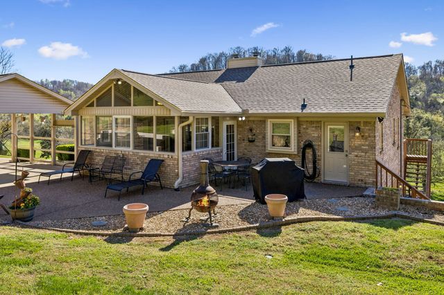 5005 Campbellsville Pike, Culleoka, TN 38451