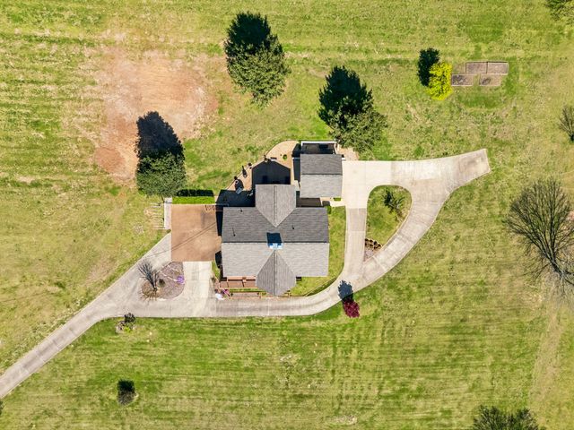 5005 Campbellsville Pike, Culleoka, TN 38451