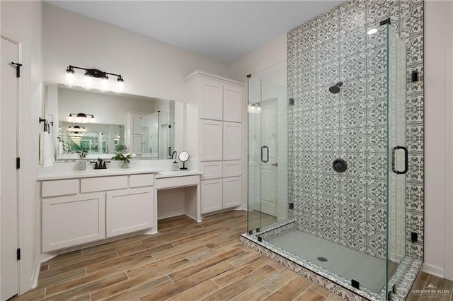 1565 E Silos Avenue, Edinburg, TX 78542