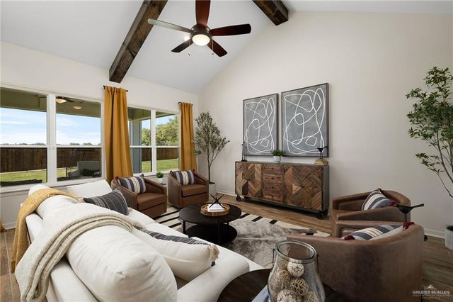 1565 E Silos Avenue, Edinburg, TX 78542