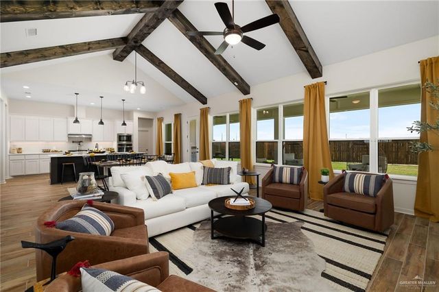 1565 E Silos Avenue, Edinburg, TX 78542