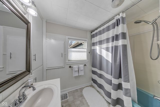 789 N 10th Street, Noblesville, IN 46060