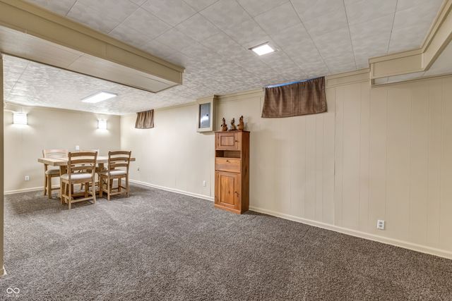 789 N 10th Street, Noblesville, IN 46060