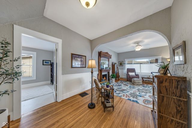 789 N 10th Street, Noblesville, IN 46060