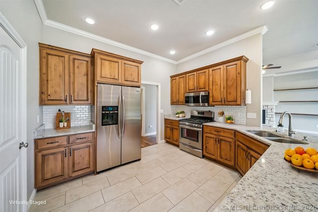 16283 Neel Drive, Claremore, OK 74017