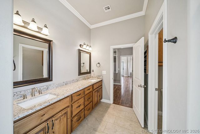 16283 Neel Drive, Claremore, OK 74017