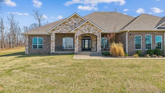 16283 Neel Drive, Claremore, OK 74017