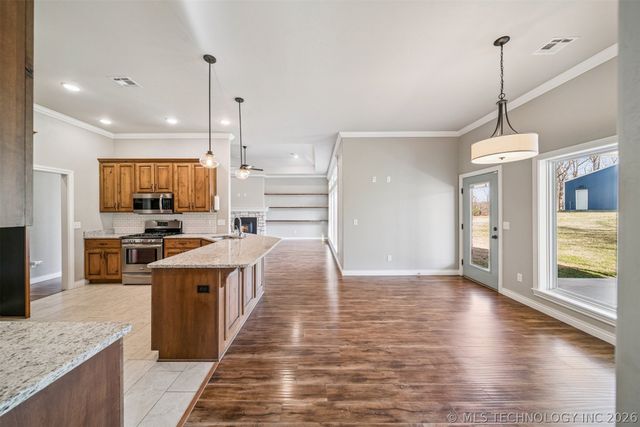 16283 Neel Drive, Claremore, OK 74017