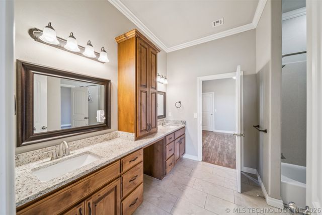 16283 Neel Drive, Claremore, OK 74017