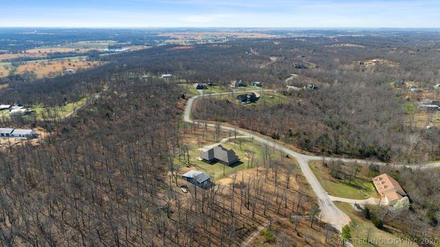 16283 Neel Drive, Claremore, OK 74017