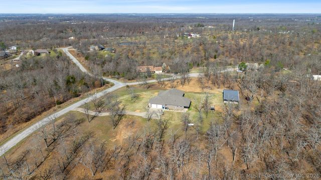 16283 Neel Drive, Claremore, OK 74017