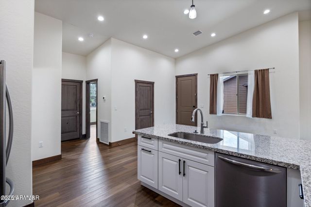 2850 W VILLA Loop, Show Low, AZ 85901