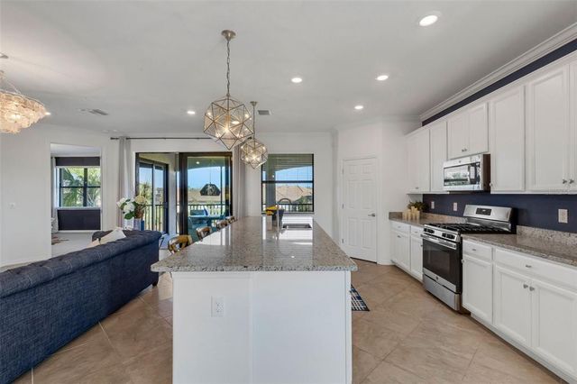 17607 GAWTHROP DRIVE 103, Bradenton, FL 34211