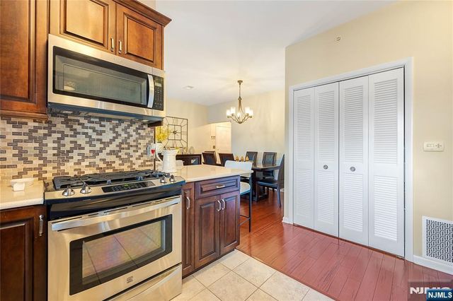 1018 Brittany Drive 1018, Wayne, NJ 07470