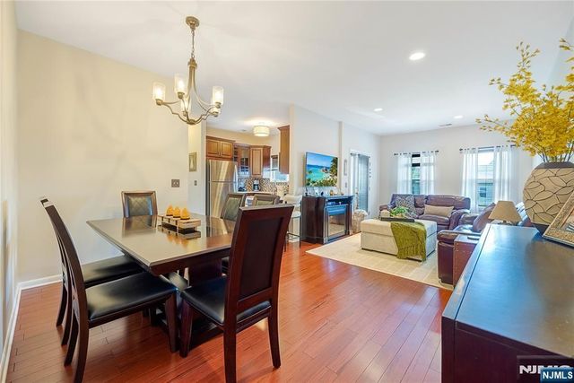 1018 Brittany Drive 1018, Wayne, NJ 07470