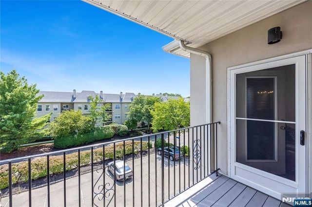 1018 Brittany Drive 1018, Wayne, NJ 07470