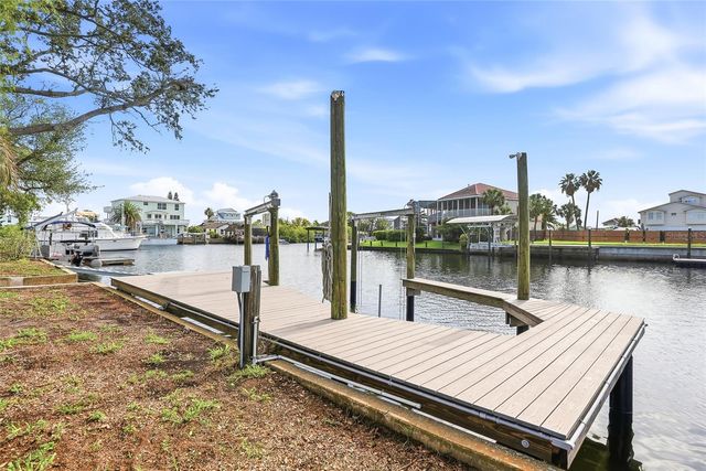 3332 GULF WINDS CIRCLE, Hernando Beach, FL 34607