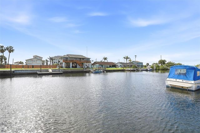 3332 GULF WINDS CIRCLE, Hernando Beach, FL 34607