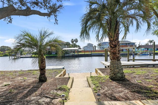 3332 GULF WINDS CIRCLE, Hernando Beach, FL 34607