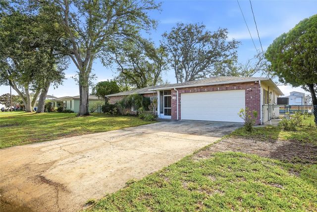 3332 GULF WINDS CIRCLE, Hernando Beach, FL 34607