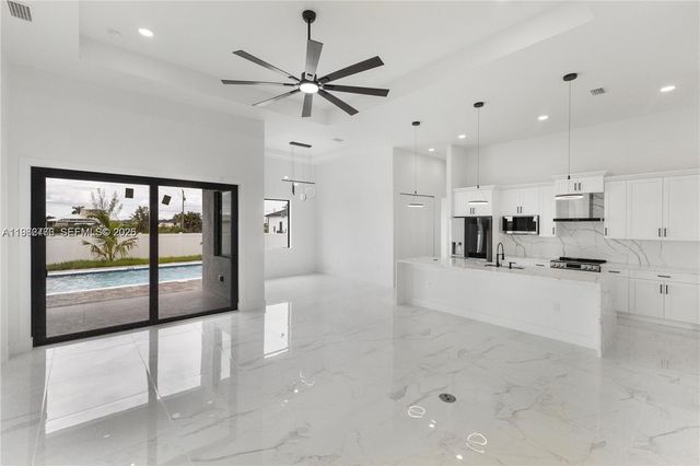 4330 34th, Cape Coral, FL 33993