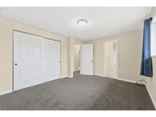 4671 ROYAL Ave, Eugene, OR 97402