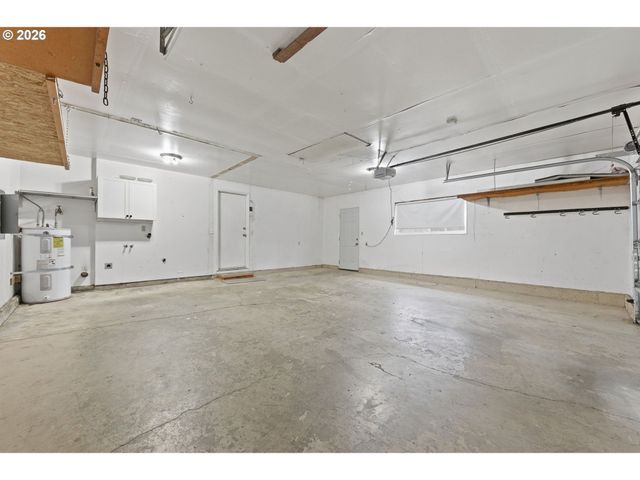 4671 ROYAL Ave, Eugene, OR 97402